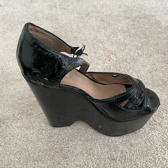 Jeffrey Campbell Tarkus Dark Green Patent - Picture 4 of 12